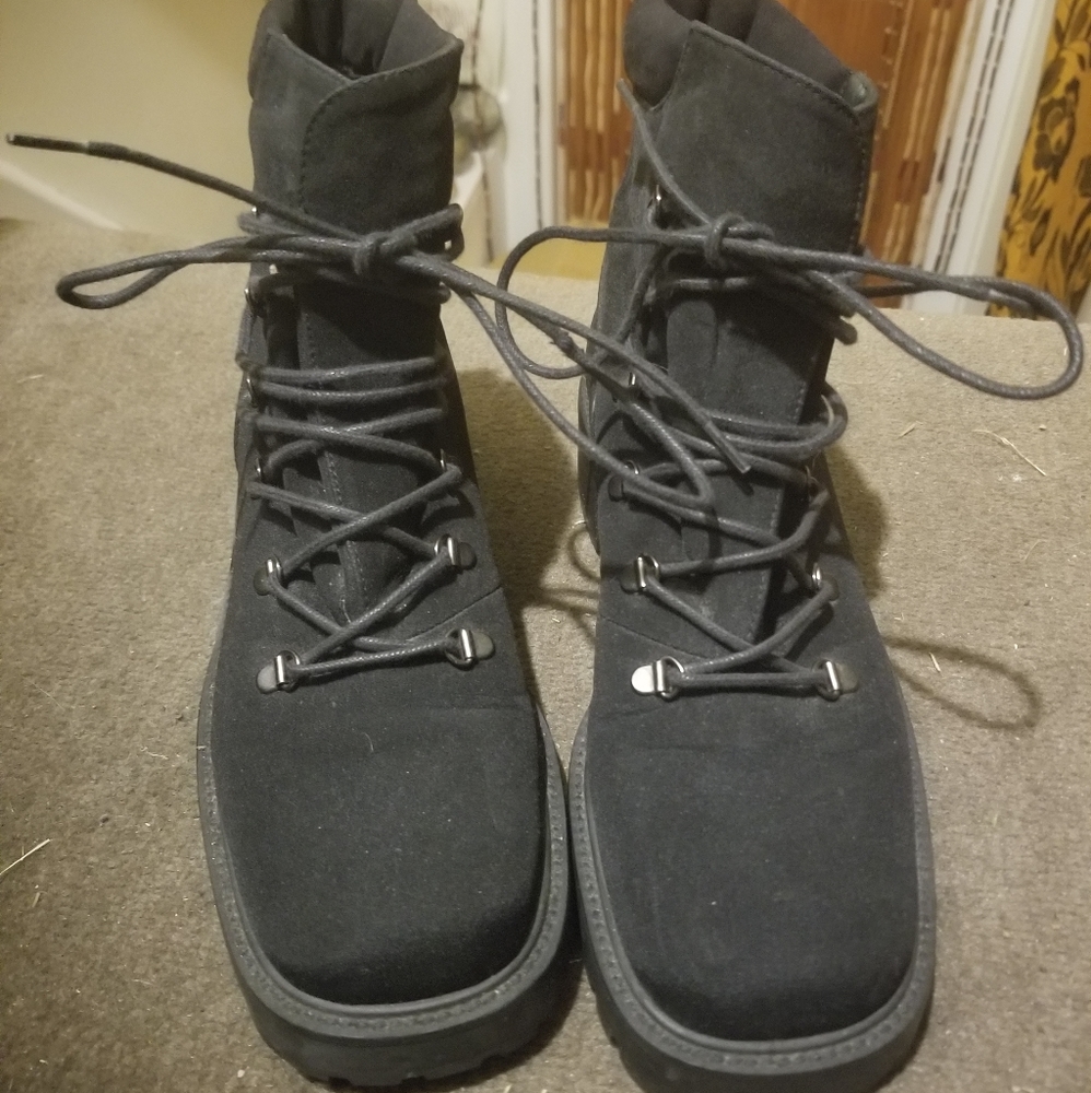 Stuart Weitzman black boots - Picture 2 of 4